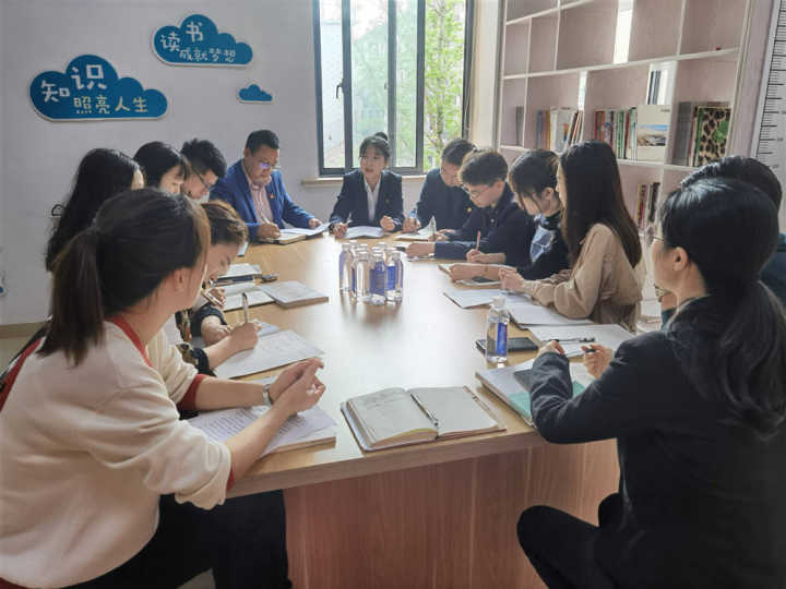 书屋2.jpeg