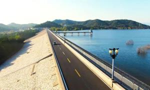 密云水库南线“最美农村公路”助力乡村振兴