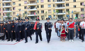 恩感思落警务室“老周”和他辖区的“家人们”