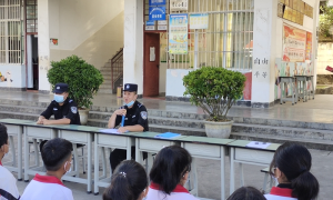 “双十二” 边境民警入户宣传忙