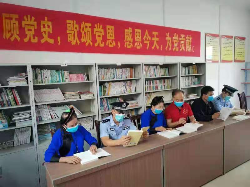 书屋3.jpg