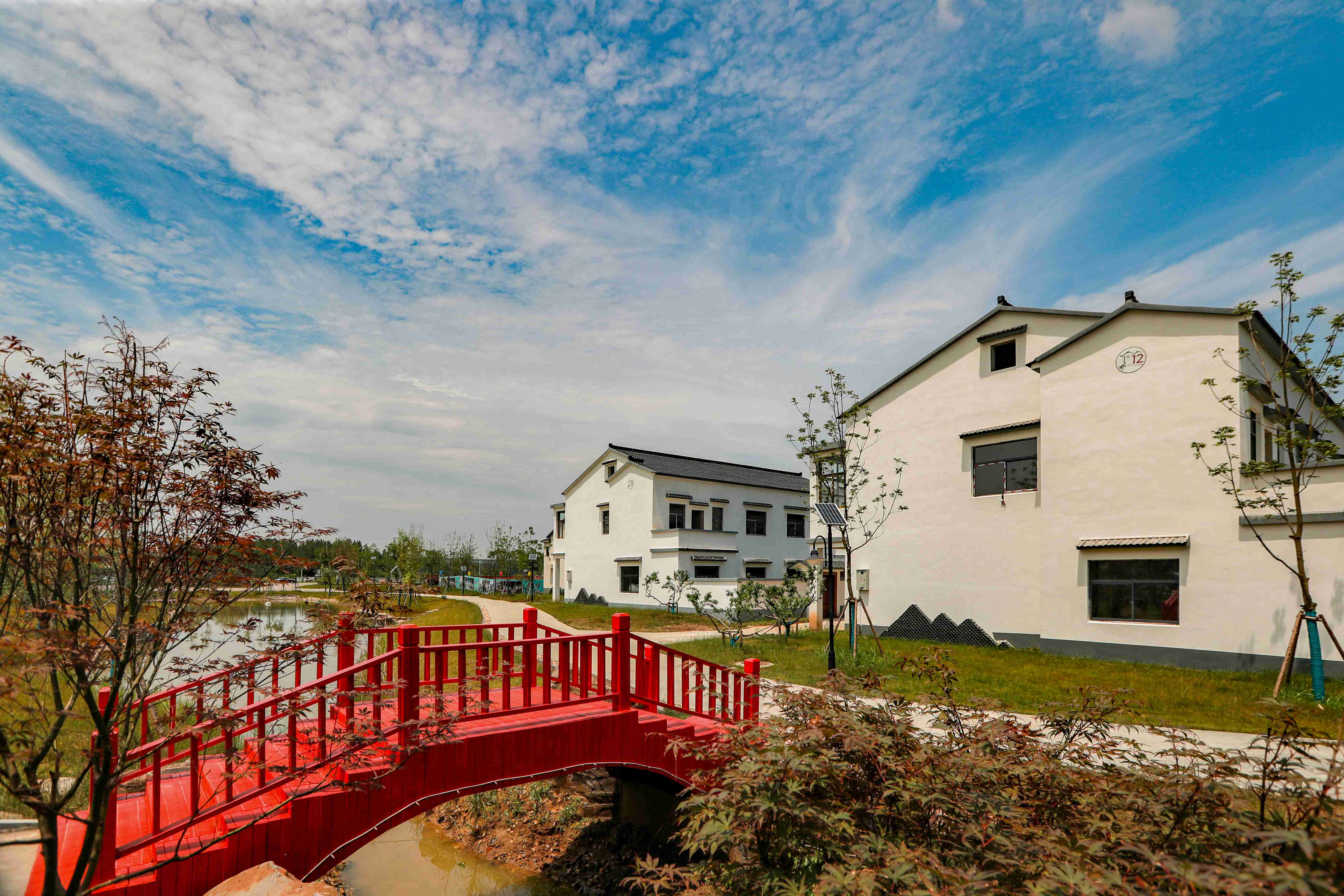 “桃李天泉”景观图.jpg “桃李天泉”景观图.jpg