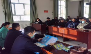 沙拉也门边境派出所组织民警深入村队开展《陆地国界法》宣传活动