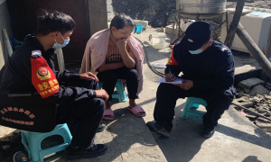 用心访民情 实干惠民心