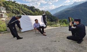 群众家门口的“户籍室”便民又暖心