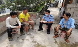 群众的笑容是最大的褒奖