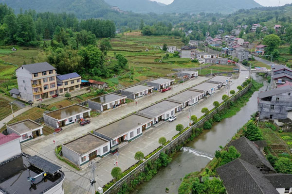 liqiao2.jpg liqiao2.jpg