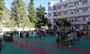 普法宣传进校园 民警护航助成长