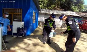 “一小时”爱心速递 民警为“断粮”宝宝运送奶粉