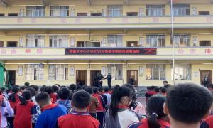 安全教育进校园 携手筑起“防火墙”