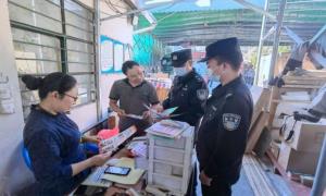 花桥坝边境检查站开展“冬季防火宣传”活动