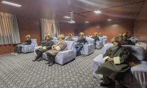 西藏帕里边境派出所开展“赓续红色血脉·共建和谐家园”主题观影活动