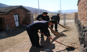 三合出入境边防检查站开展“传承雷锋精神”志愿活动