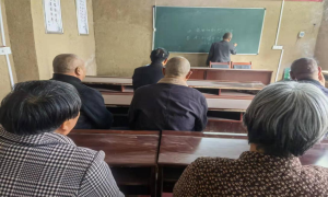 河南宝丰：墨香添彩农村新风尚，书屋铸就农村新生活