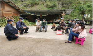 当初秋遇见美“警”