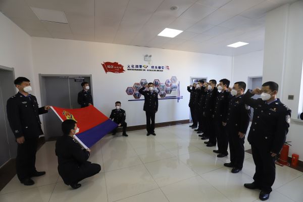 古城里派出所开展庆祝警察节系列活动1.jpg