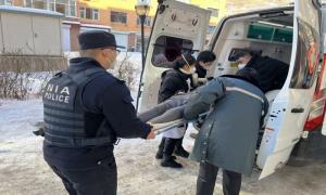 老人心脏突发不适 民警及时救助送医