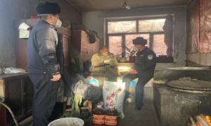 六道沟边境派出所开展春节前走访慰问活动