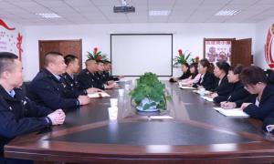 长白山边境管理支队深入推进领导干部常态化联系社区工作