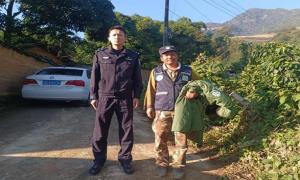 云南怒江边境管理支队上江边境派出所寒冬送温暖