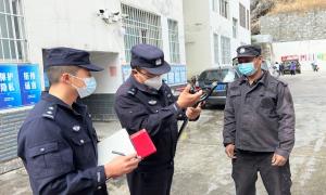 称杆边境派出所“三个强化”筑牢校园安全“防护网”