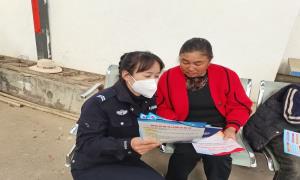 鲁掌边境派出所组织开展“普法进村寨”主题宣传活动