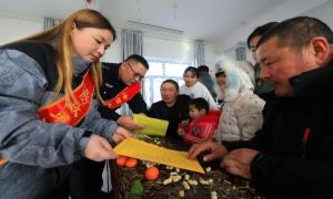 警地联合普法宣传走进牧区走进最后一家人
