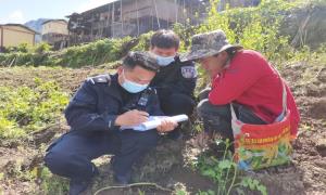 田间地头绽放别样“警”色