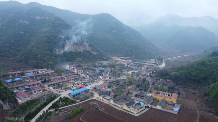 hong1.jpeg hong1.jpeg