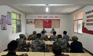 片马边境派出所联合辖区村党支部开展主题党日活动