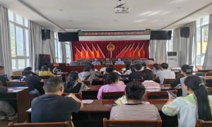 法治宣传进乡镇 法治理念入人心