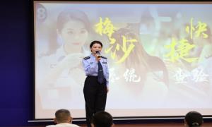 罗湖出入境边防检查站与罗湖社区联合开展“党课宣讲上擂台”活动直抵人心