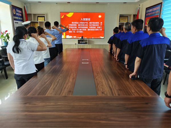 共建单位走进警营3.jpg