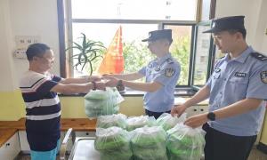 图们警地协力为助老爱心餐添暖