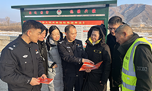 普法宣传进行时 警民共建保平安