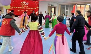 警民同庆佳节共闹喜乐元宵