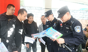 普法助维权  守牢“钱袋子”