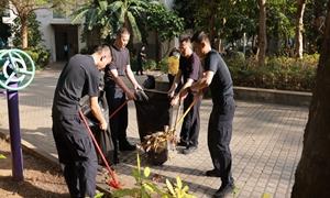 三亚出入境边防检查站开展学雷锋志愿服务活动