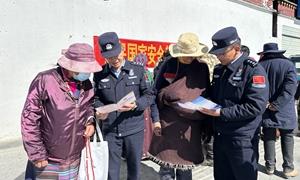 霍尔边境派出所积极开展国家安全教育日宣传活动