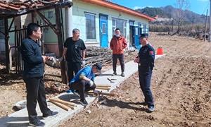 勇当“和事佬”在矛盾节点上落实排查化解工作