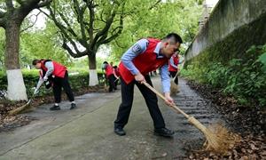 宁波边检开展志愿服务迎“五一”