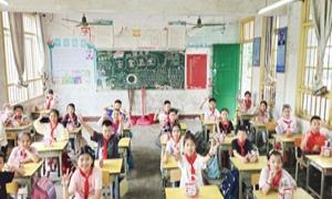 情暖童心 与爱同行皇岗边检民警助力广西三江学子“六一”圆梦