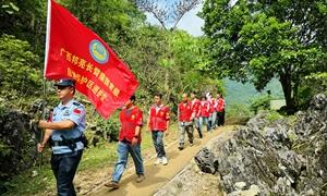 “党建红”引领“生态绿”