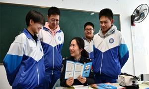 建国边境派出所积极探索“三拳三网”模式深耕校园安全