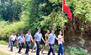 五一，移民管理警察也在“赶路”