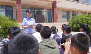 情暖六一护成长