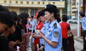 广西百色：禁毒宣传进边境 警民携手护平安