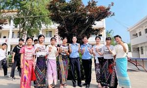 小赵老师，你下次什么时候来……