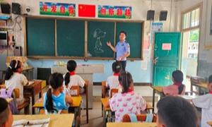 张涛：用智慧之光点亮大山学子梦想