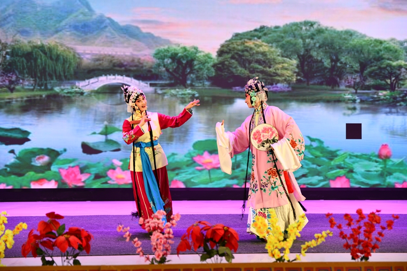 4月7日至15日,新疆生产建设兵团猛进秦剧团赴阿拉尔市各团镇,开展2025年“我们的中国梦”——文化进万家“送文化下基层”慰问演出.jpg 4月7日至15日,新疆生产建设兵团猛进秦剧团赴阿拉尔市各团镇,开展2025年“我们的中国梦”——文化进万家“送文化下基层”慰问演出.jpg